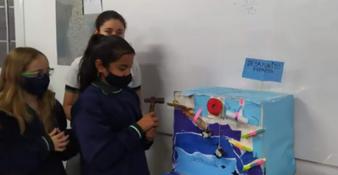 Proyecto «MÁQUINAS DE EFECTOS ENCADENADOS»